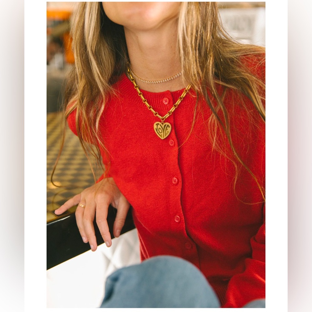 Gold Heart Pendant Chain Necklace - Women's Jewelry